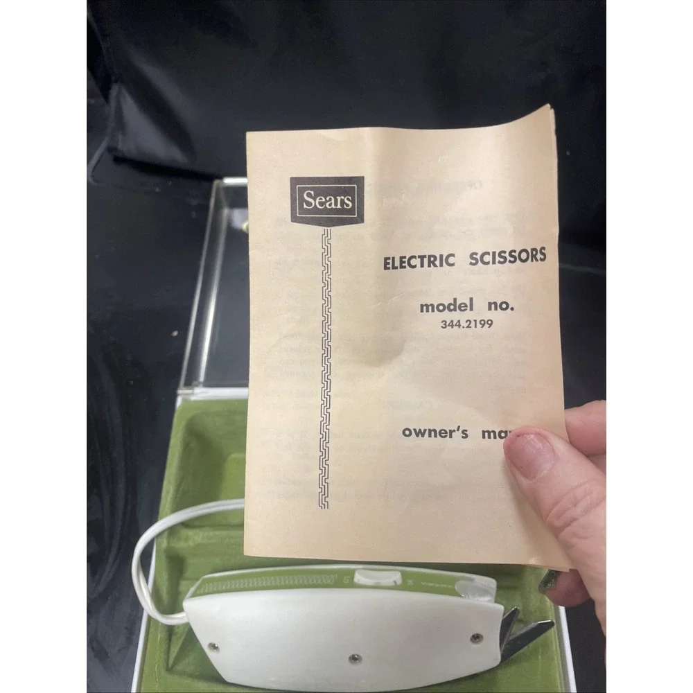 Sears‎ Electric Scissors in box Model 344.2199 Green & White Vintage
